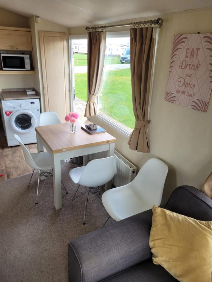 6 Berth Seawick Caravan Park, St Osyth Colchester Eksteriør bilde