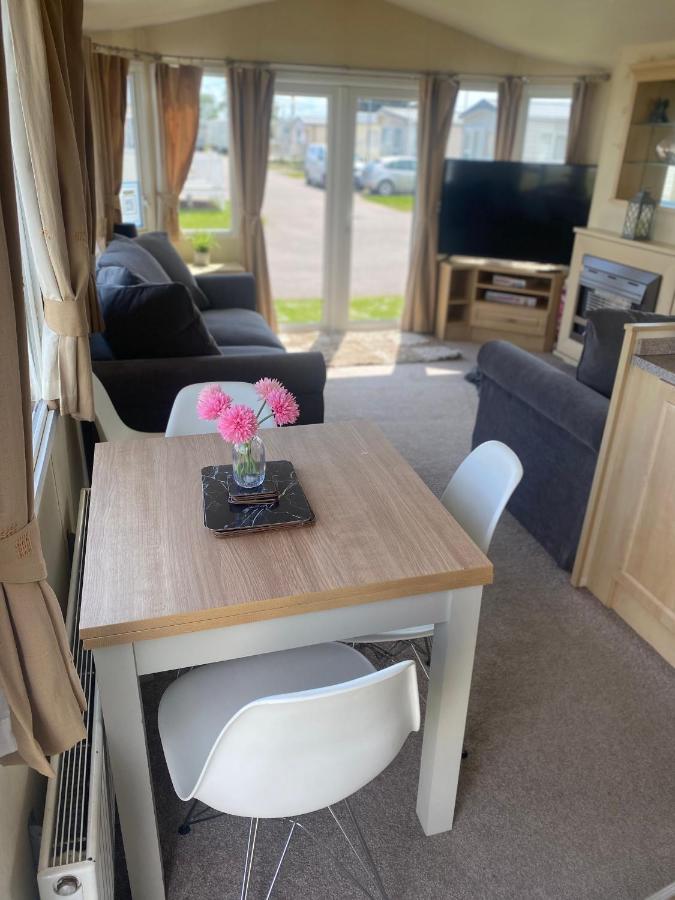 6 Berth Seawick Caravan Park, St Osyth Colchester Eksteriør bilde